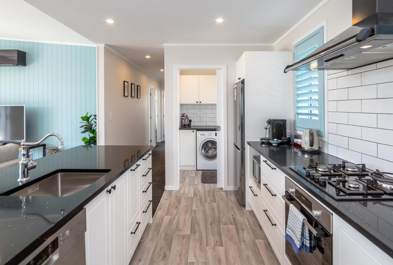 Blue Bungalow Martinborough Exterior photo